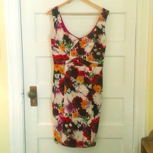 Laundry floral bodycon dress w/peekaboo back - size 8